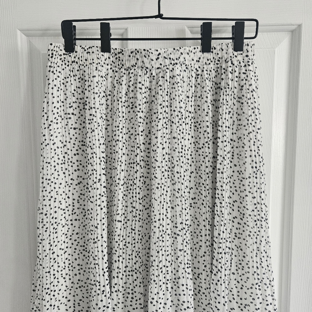 NWOT WD . NY Polka Dot Pleated Midi Skirt - Picture 6 of 9